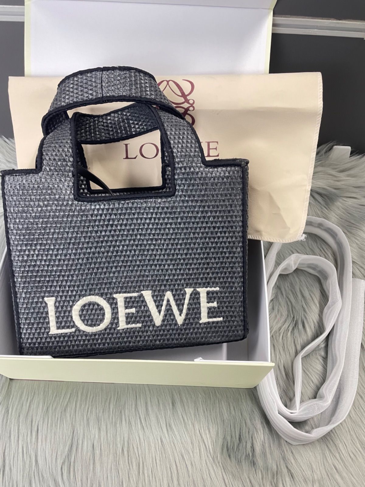 LOEWE ロエベトートバッグショルダーバッグ