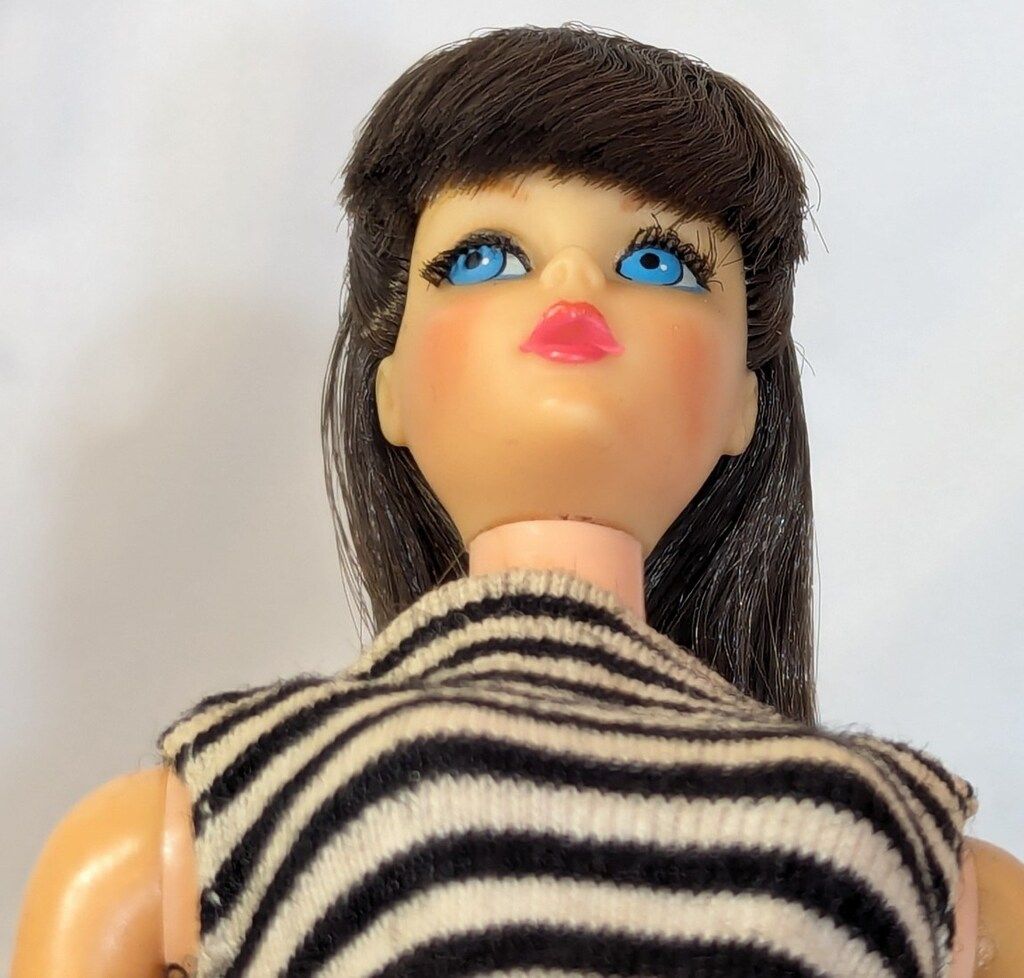 ツイストバービー