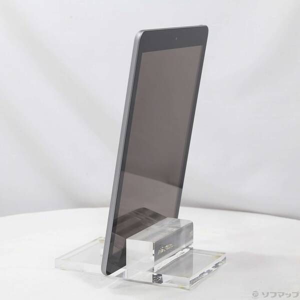 中古品〕 iPad 第6世代 128GB スペースグレイ MR7J2J／A Wi-Fi