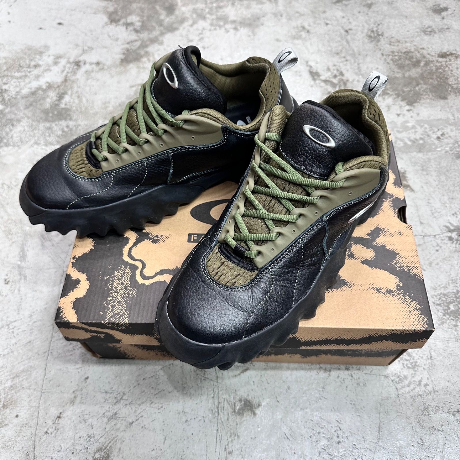 OAKLEY FACTORY TEAM FULL GRAIN LEATHER CHOP SAW ファクトリーチーム