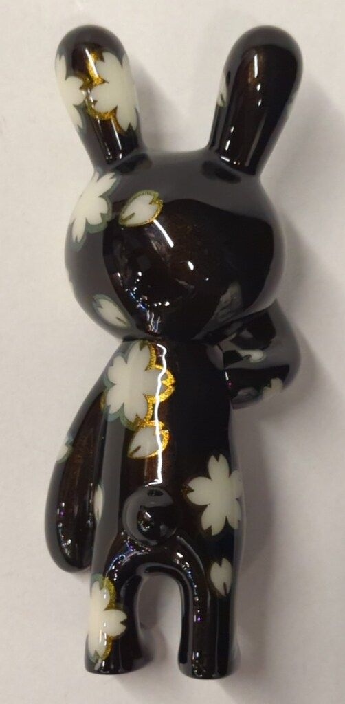 BLACKRABBiT SOFT VINYL FIGURE ブラックラビット 蓄光夜桜