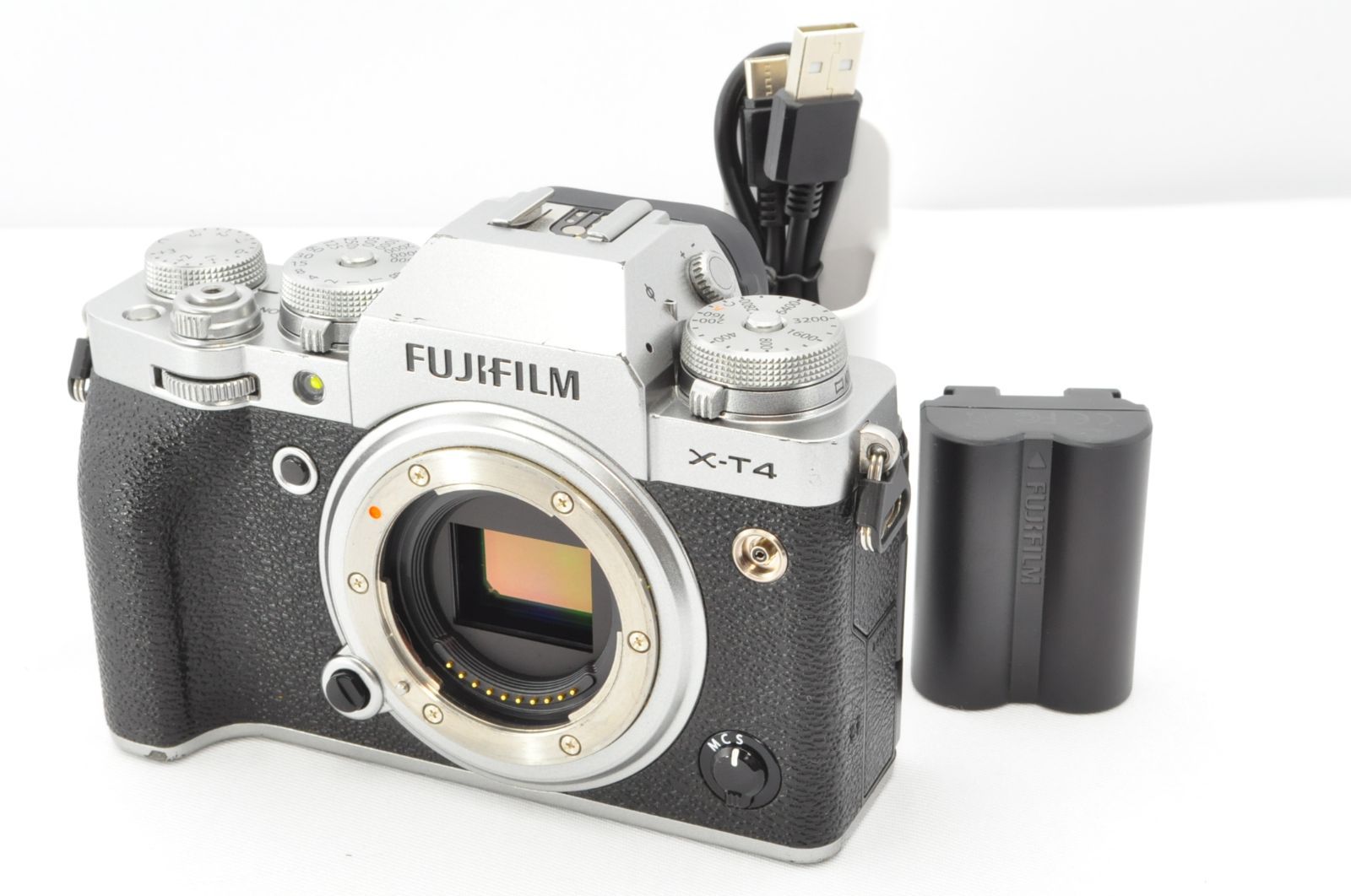 FUJIFILM フジフィルム X-T4 ボディ シルバー X-T4-S ミラーレス一眼カメラ R2672 - メルカリ