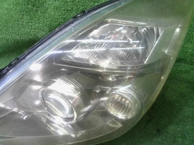 左 ヘッドランプ