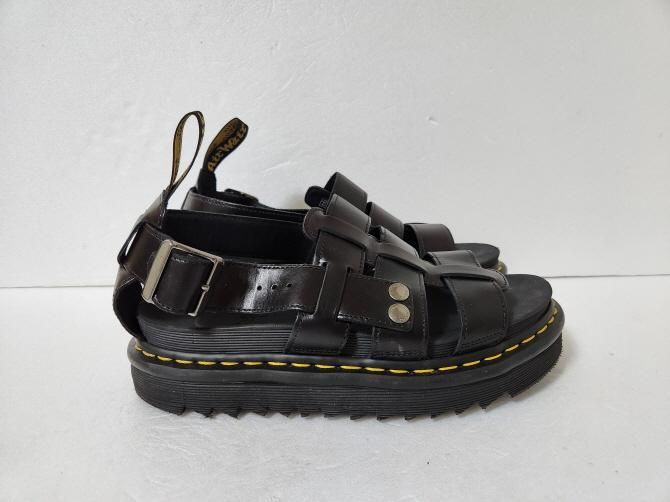【雷市場（ポンジャン）商品韓国直送】DR. MARTENS(ドクターマーチン) メンズ サンダル 260