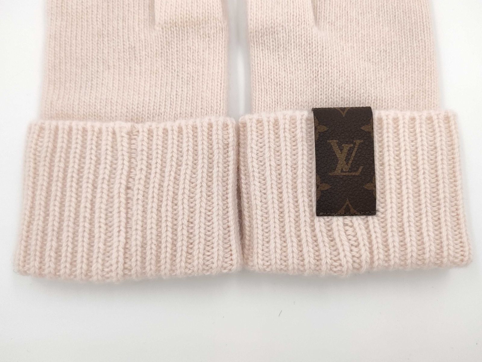 美品【箱付】LOUIS VUITTON ビーニー コールドスパーク 手袋 ピンク 美品【箱付】LOUIS VUITTON ビーニー コールドスパーク 手袋 ピンク