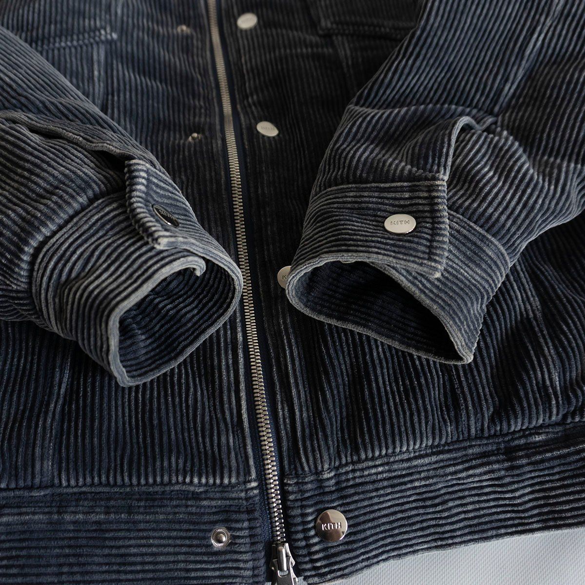 【新品タグ付き】定価30,250円　KITH キス　コーデュロイ ボアブルゾン 極美品】KITH【コーデュロイ ボアジャケット】L キス 25050814