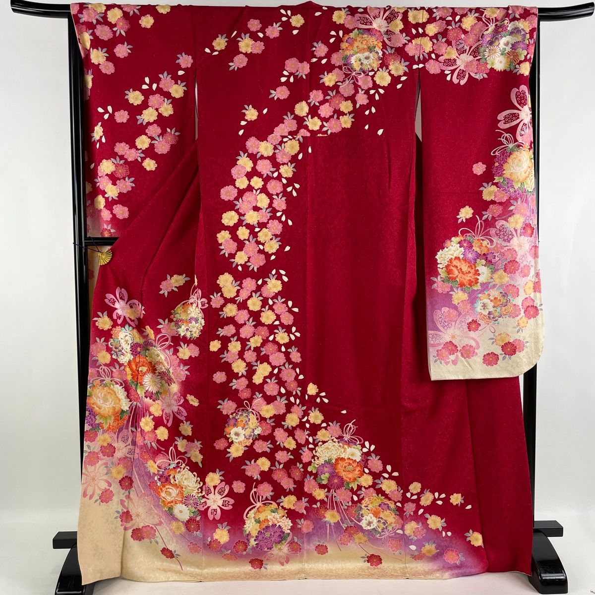 振袖 美品 逸品 花束 草花 銀通し 金彩 赤 袷 身丈173cm 裄丈68.5cm L