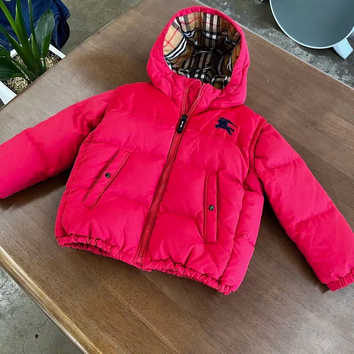 BURBERRY (バーバリー) Kids ダウンジャケット パロディ 子供服 aw20 