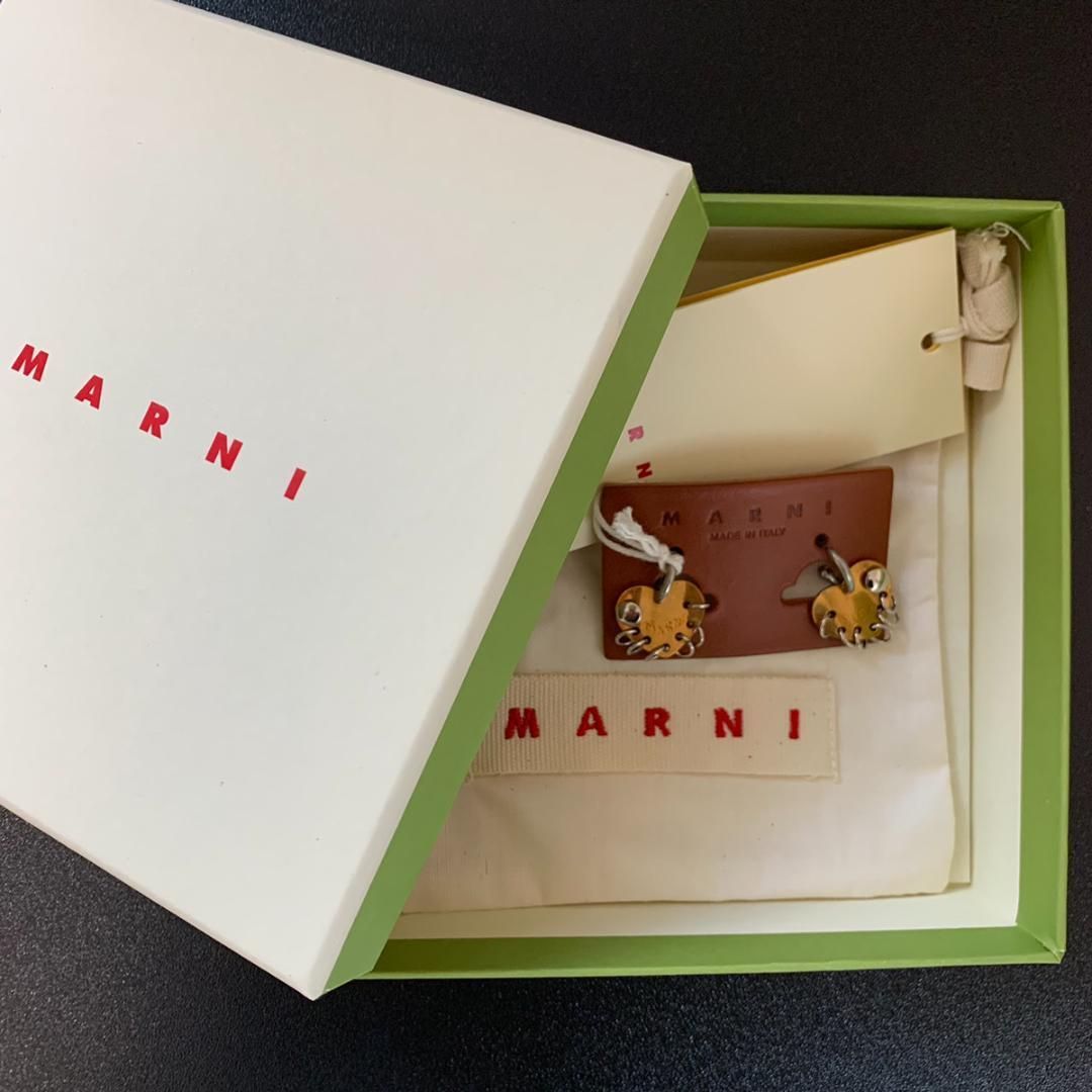 【MARNI】ハート バーニッシュド ピアス MARNI】ハート バーニッシュド ピアス - メルカリ