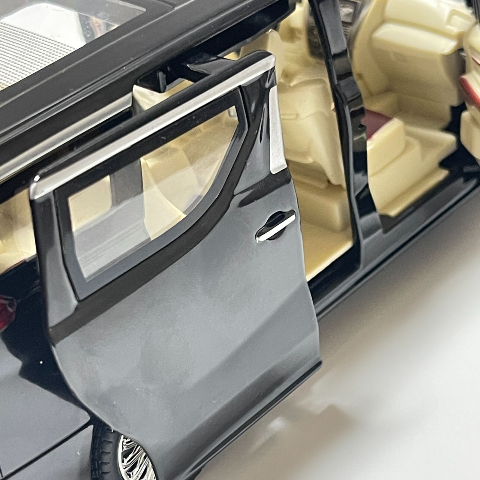 トヨタエルファ合金スケールビジネスモデルカーコレクションダイキャスト車ビジネスギフト モデルカーシリーズ