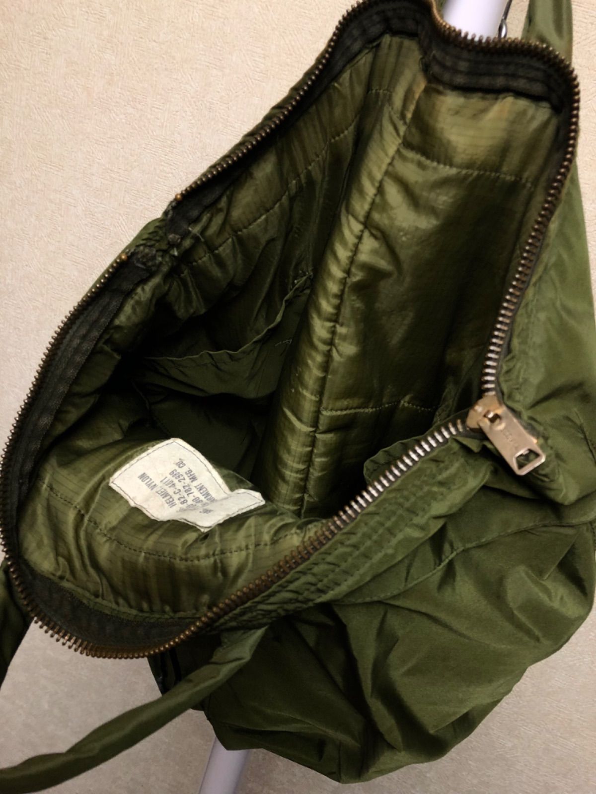 米軍82年製4th前期SCOVILL社製ブラスジッパーヘルメットバッグ極上美品