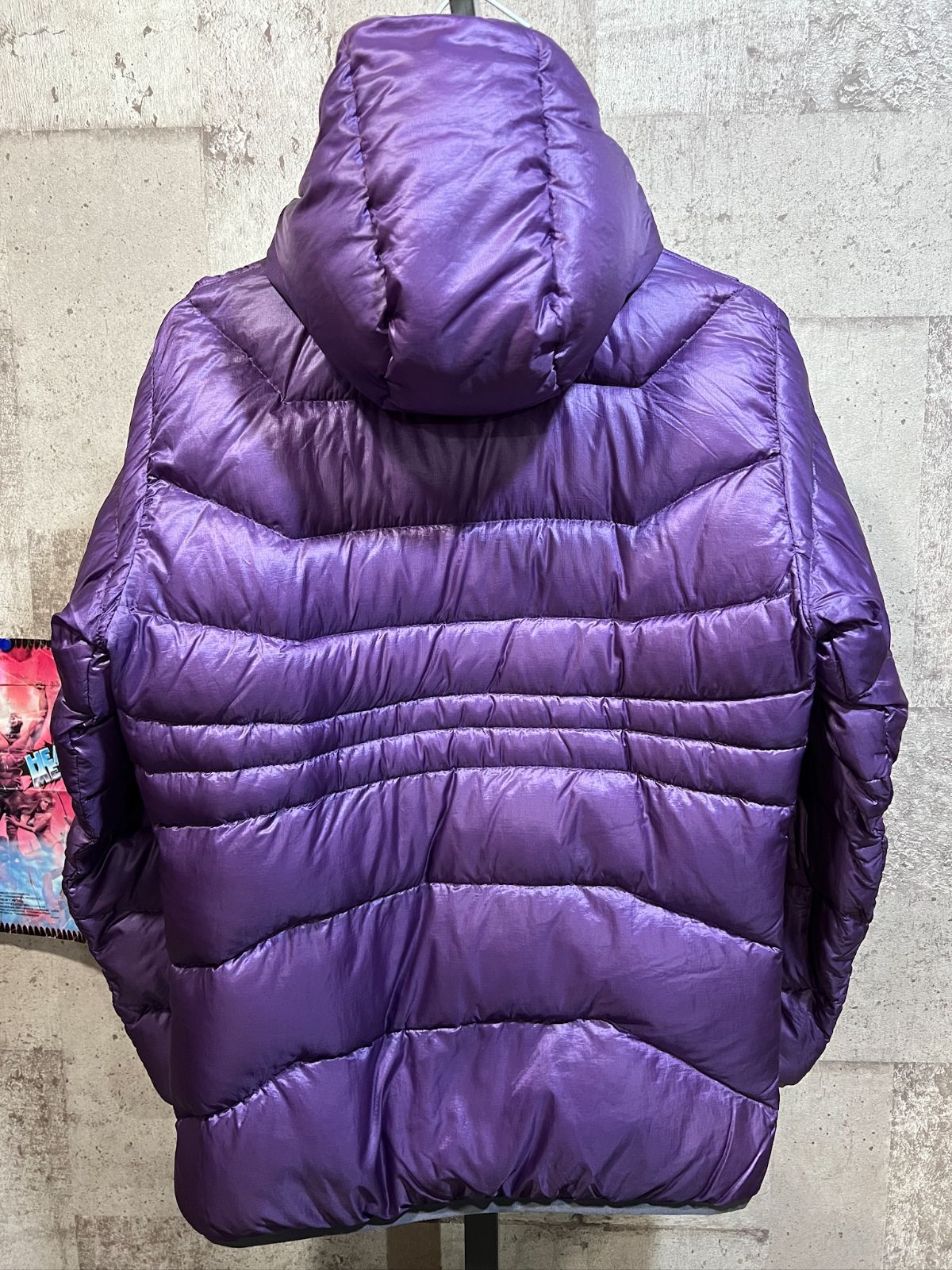 美品 ロウアルパイン レディース ダウンパーカ Shield DOWN HOODY パープル M LOWE Alpine LFW11009