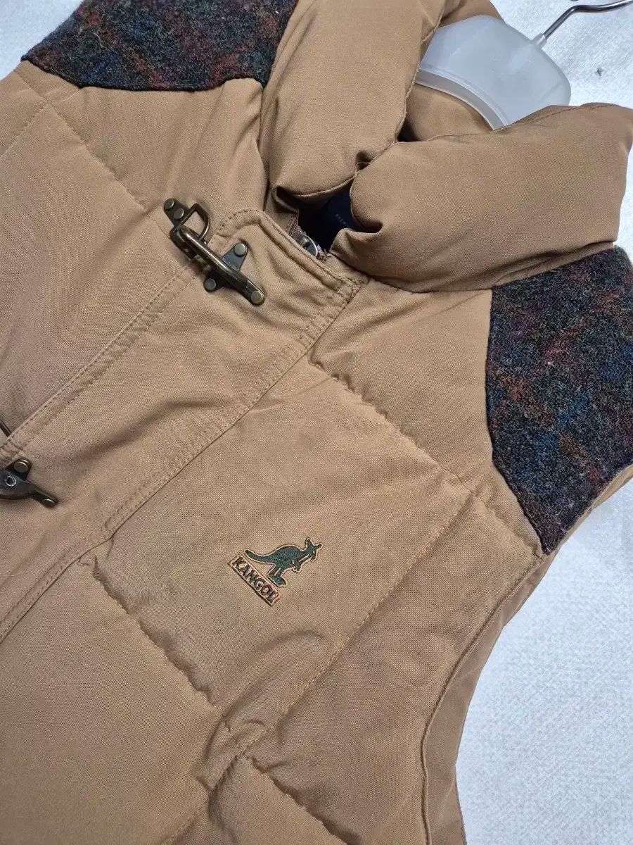 【雷市場（ポンジャン）商品韓国直送】 KANGOL(カンゴール) ダウンジャケット ベスト