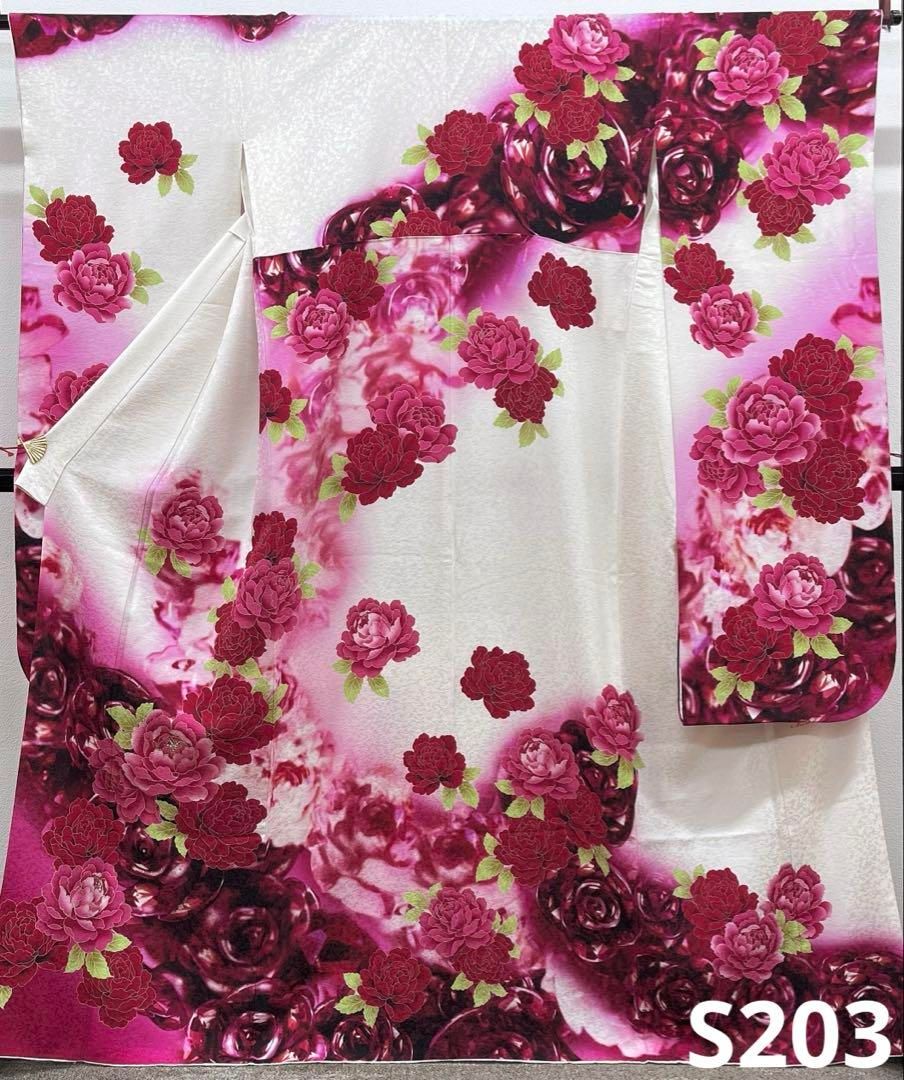 ブランド振袖 銀通し 金彩 ストーン 牡丹 紋意匠 パールトーン加工済 S203