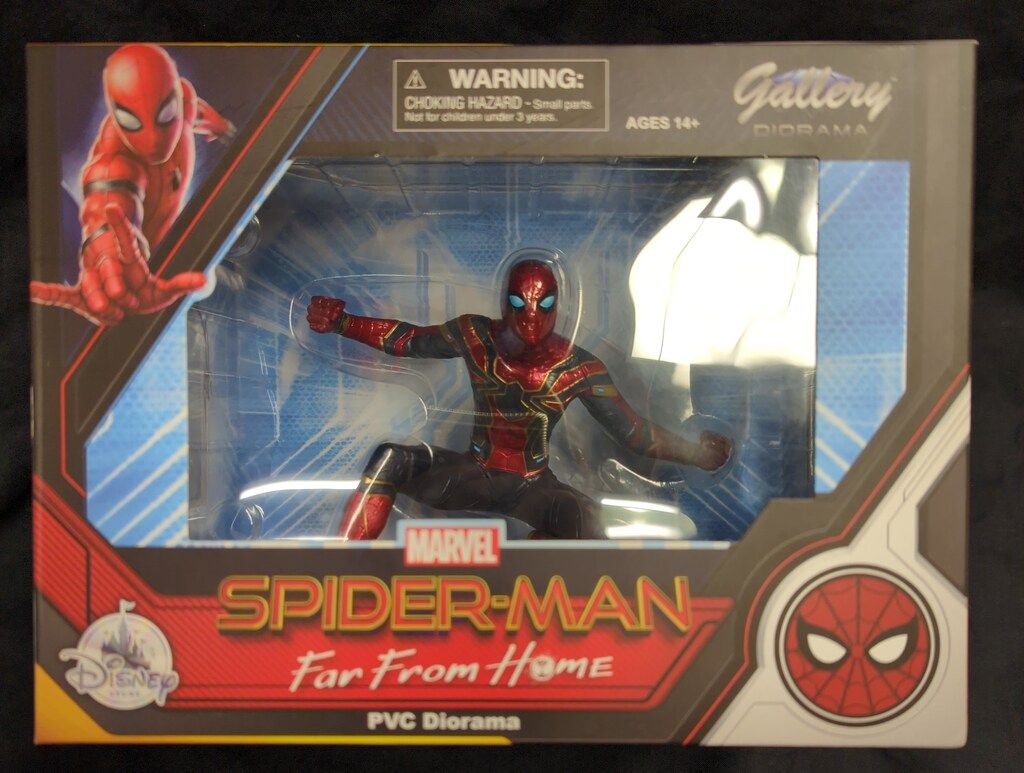 DIAMOND SELECT TOYS PVC Diorama SPIDER MAN