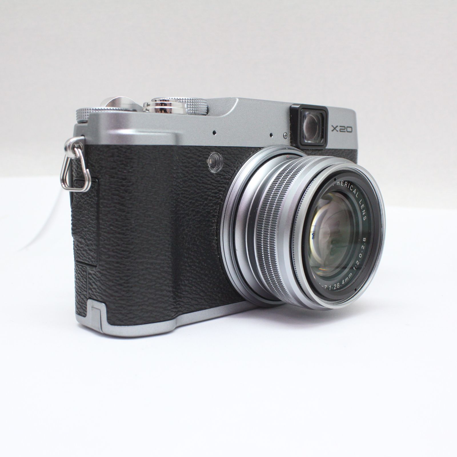 FUJIFILM X20