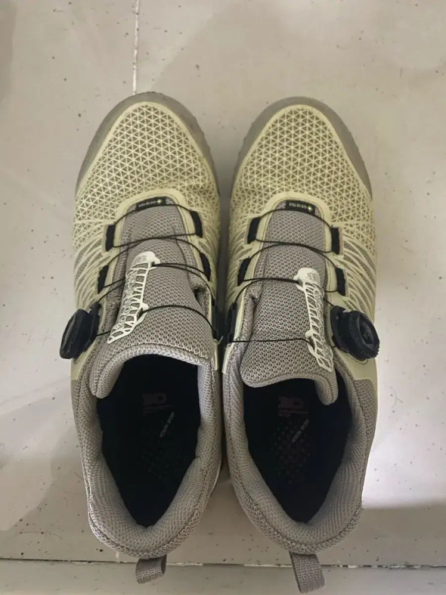 Kolon Sport コーロンスポーツ ハイキングブーツ 270
