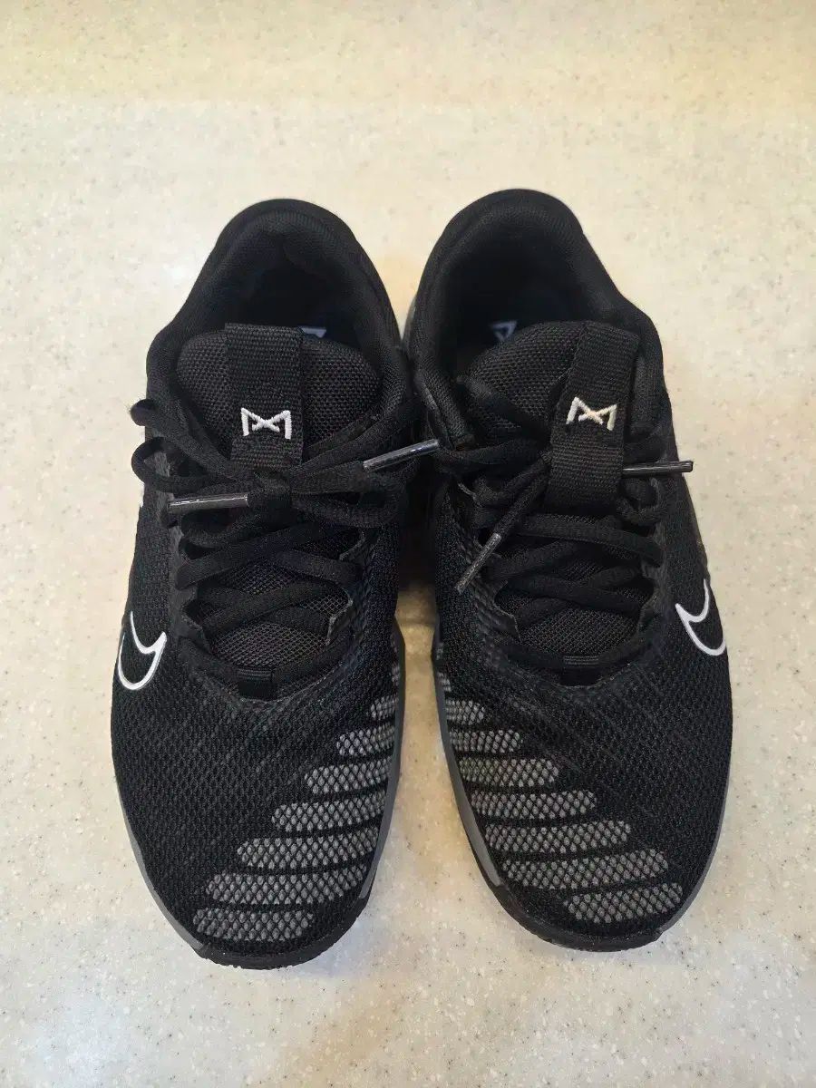 ナイキ メトコン9 ウェイト ジム靴