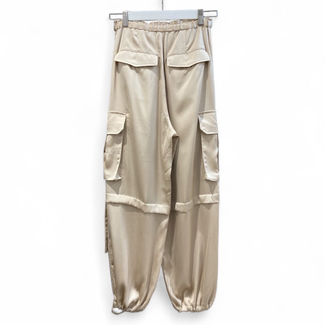 GRACECONTINENTAL グレースコンチネンタル サテンカーゴパンツ ウエスト調節 ウエストゴム 裾調節 ライトベージュ size36 レディース 春 ゴーゴー古着久喜倉庫店 草2254