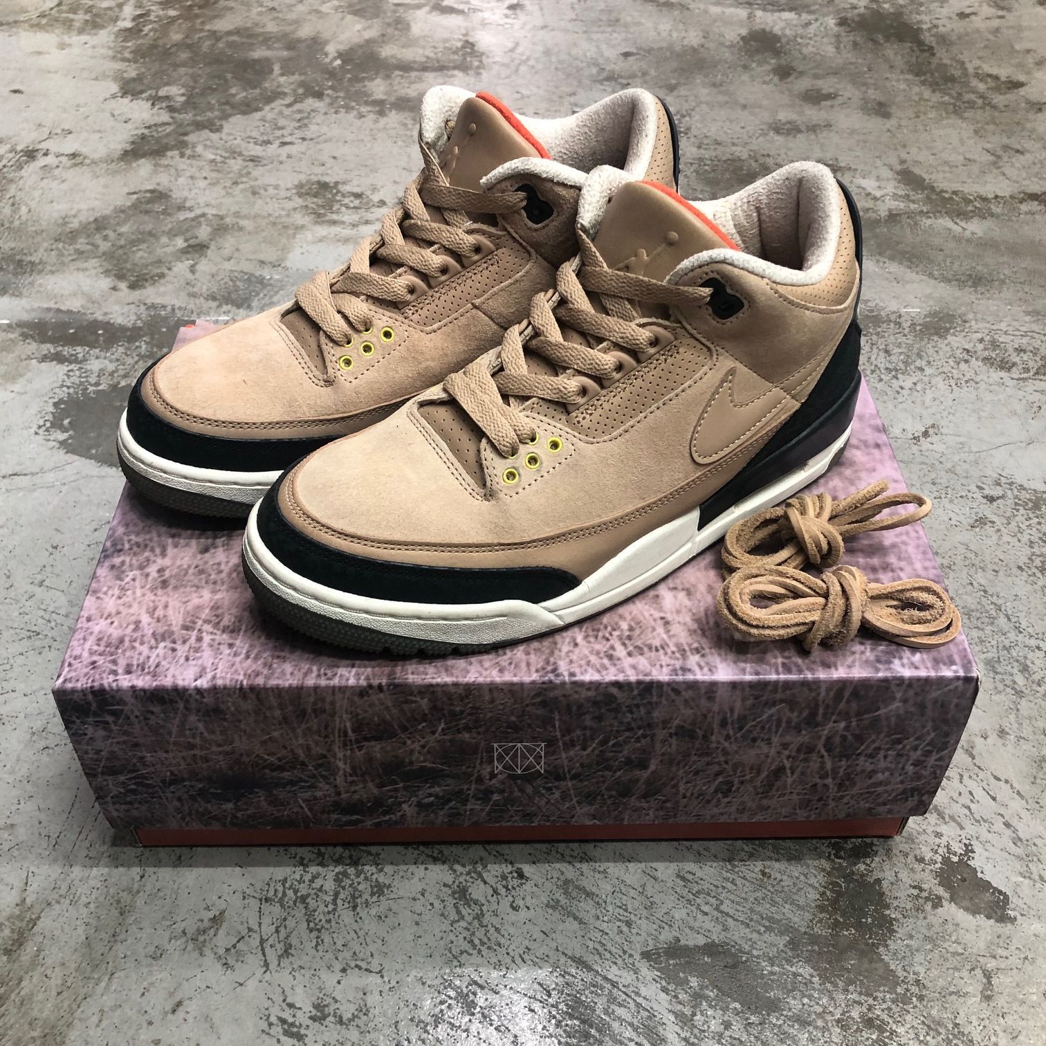 NIKE Air Jordan 3 Retro JTH Bio Beige AV6683-200 NIKE Air Jordan 3 Retro JTH Bio Beige AV6683-200