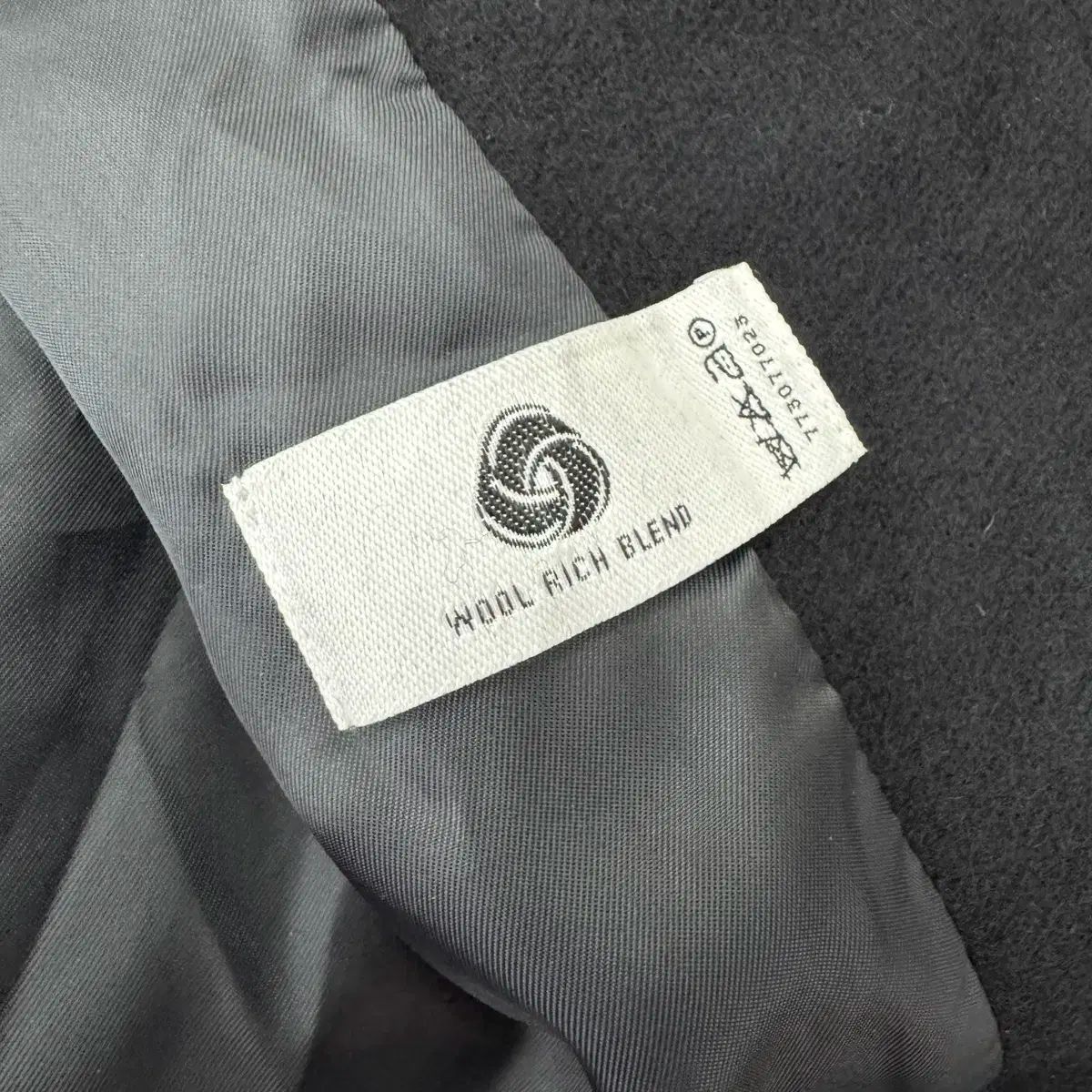 バーシティ ジャケット