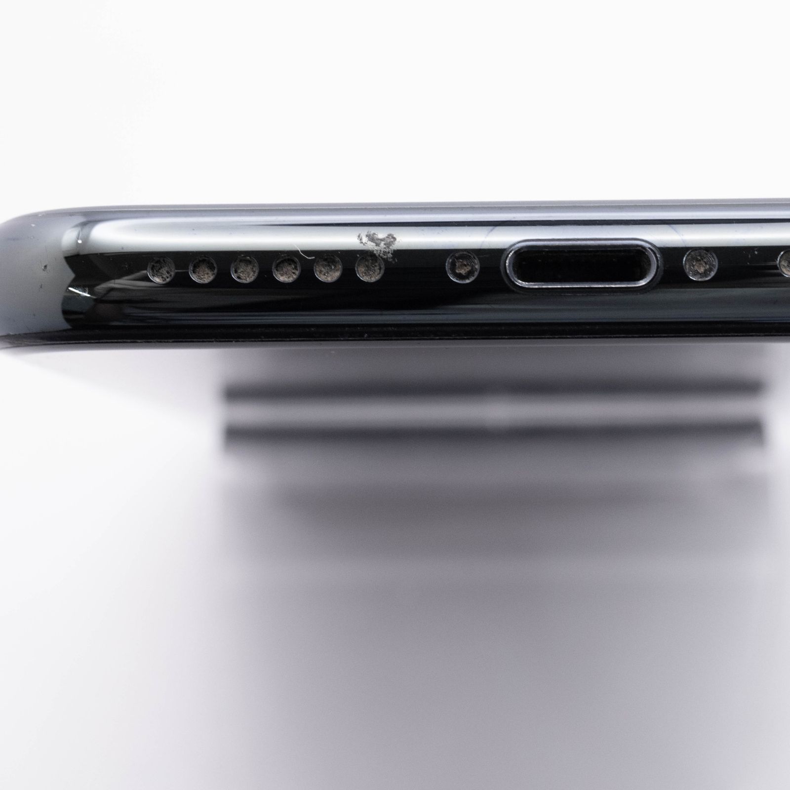 iPhone 11 Pro 64GB ミッドナイトグリーン バッテリー100%