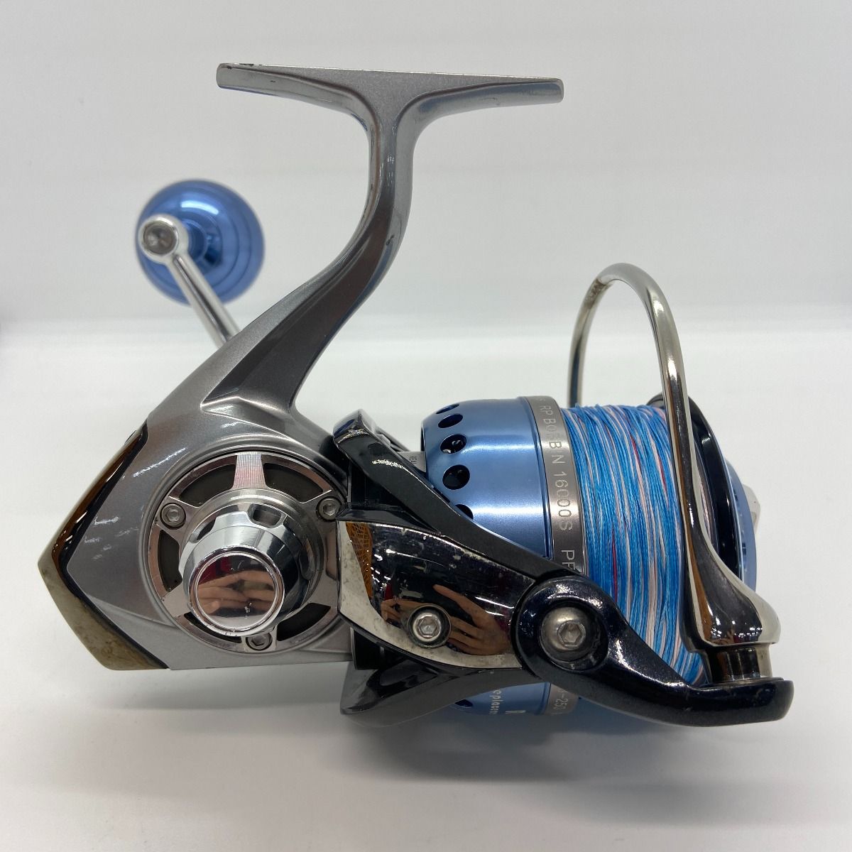 ΨΨDAIWA ダイワ スピニングリール　 10ソルティガ5000H　ネイチャーボーイズスプール・カスタムハンドル付き　　 059527