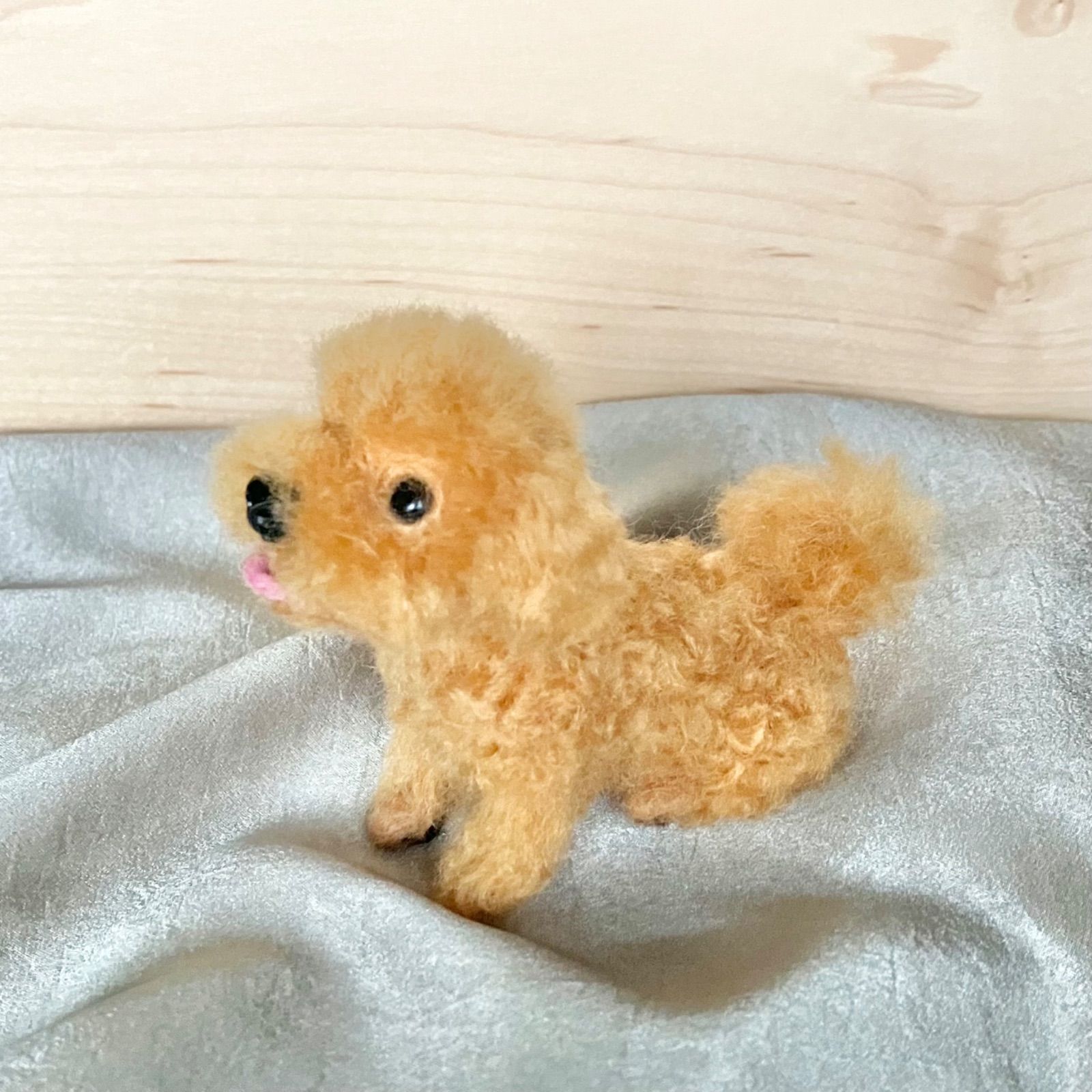 送料込み。お値下げ。トイプードルレッドちゃん。羊カット♡立ちポーズ 送料込み。お値下げ。トイプードルレッドちゃん。羊カット♡立ち