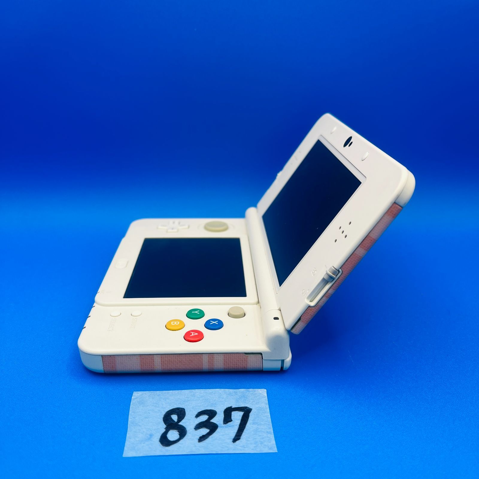 ◇837 【通電OK】New 3DS ホワイト＋きせかえプレート マドラス 