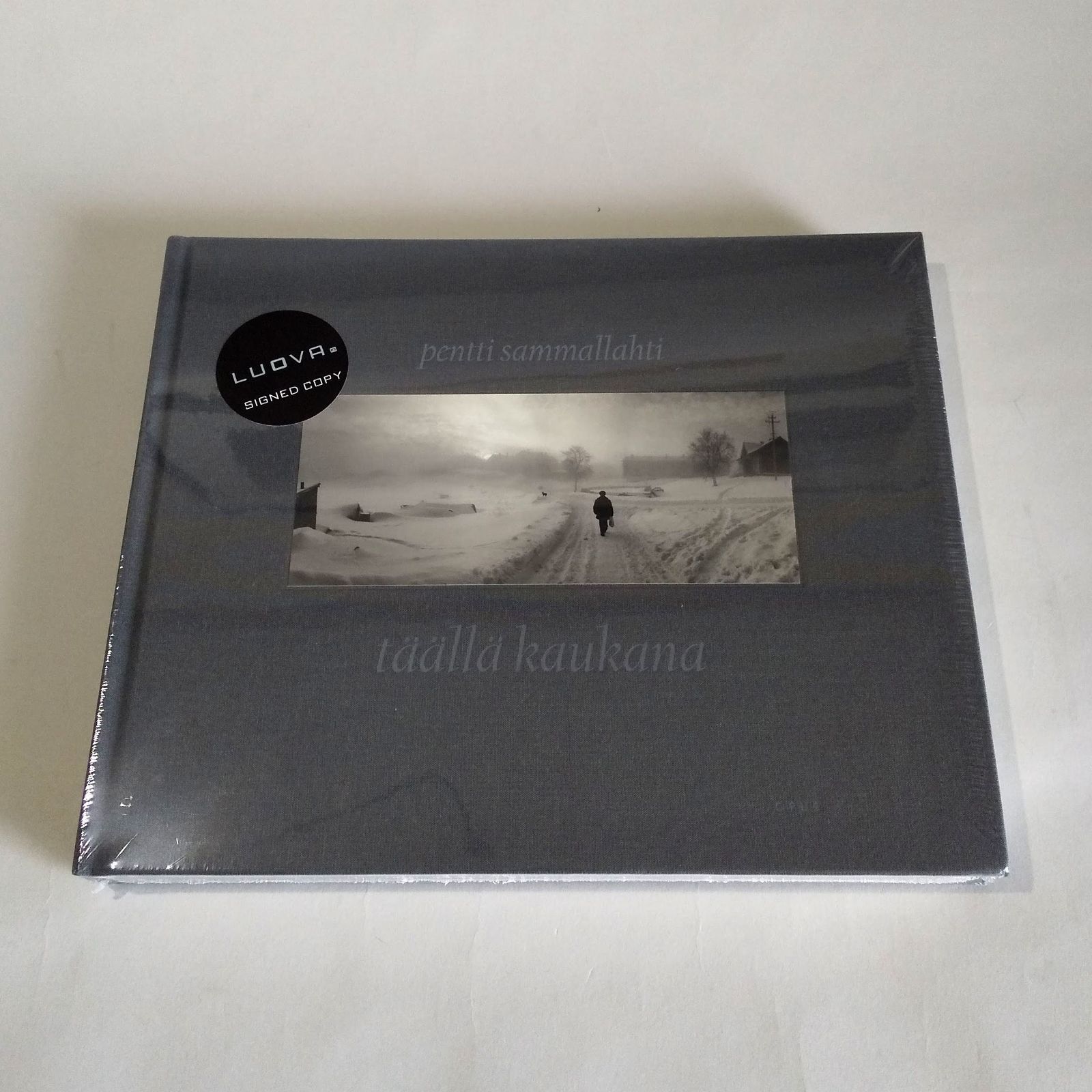 Pentti Sammallahti: Täällä kaukana - Signed - メルカリ