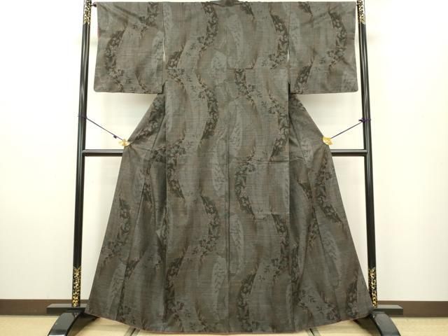 平和屋着物●本場大島紬　一元７マルキ　幾何学花文　正絹　逸品　未使用　AAAW4060np 平和屋着物○本場大島紬 一元7マルキ 幾何学花文 正絹 逸品 未