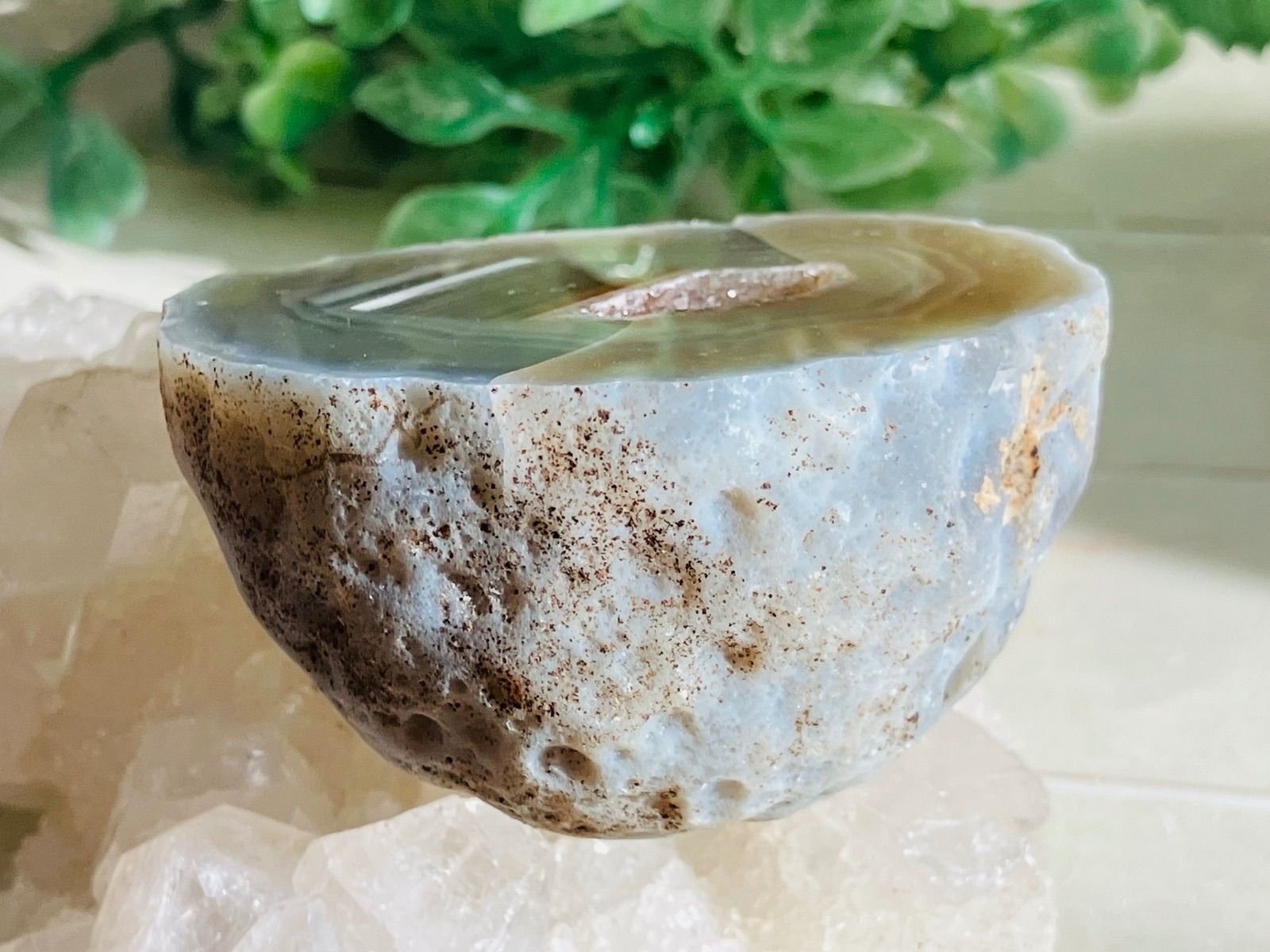 レース柄瑪瑙 龍穴アゲート ジオード 原石 晶洞