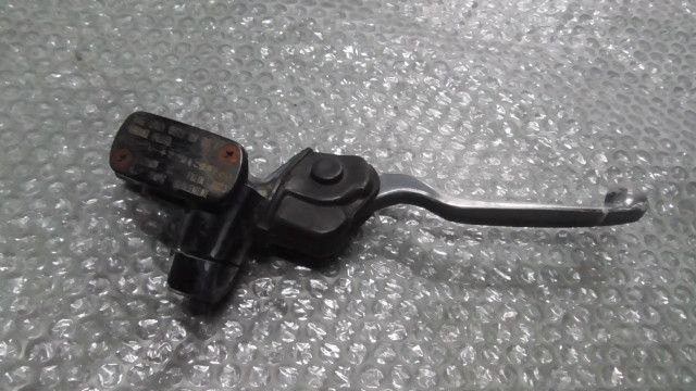 CB80R HE04-1900xxx の マスターシリンダー:#1742346312