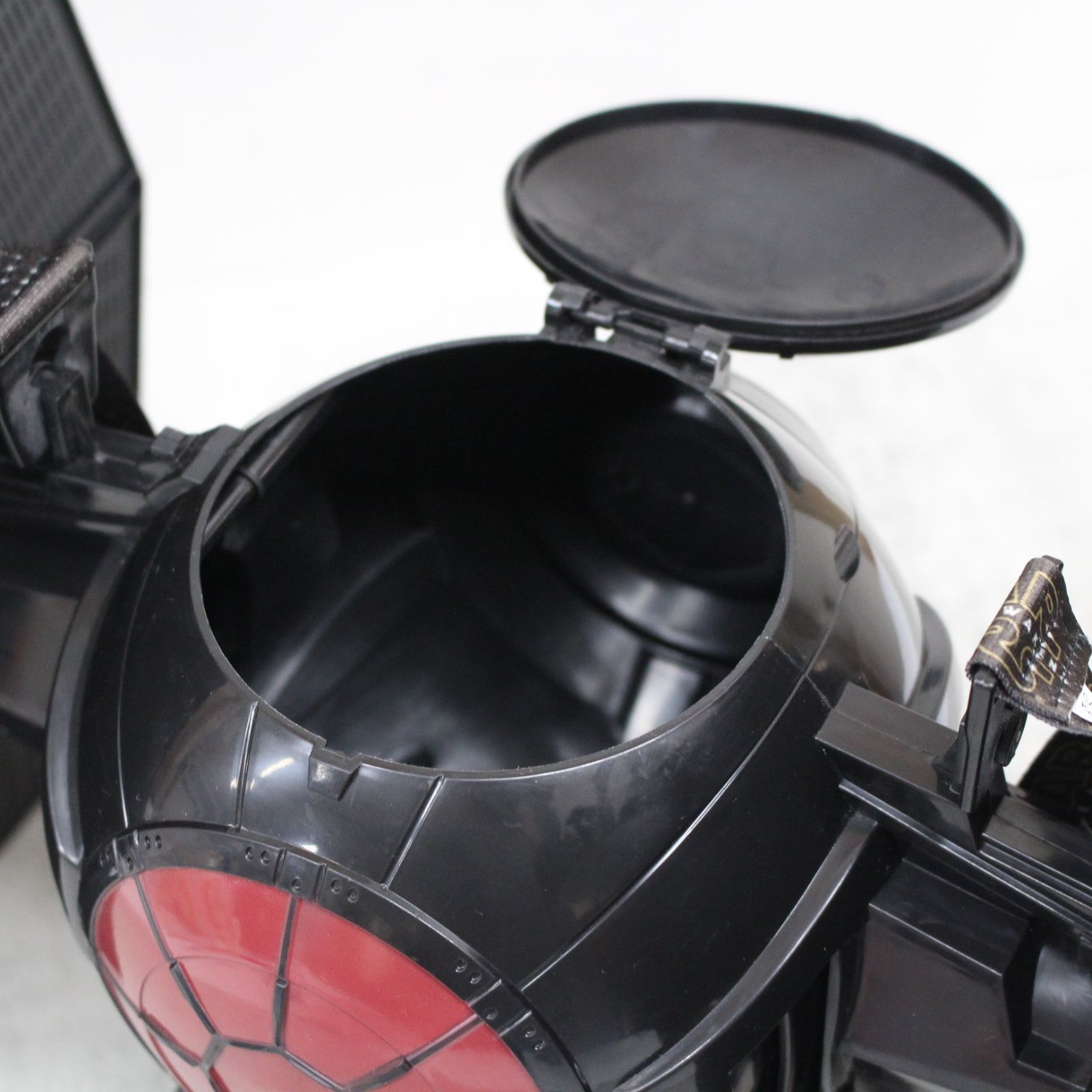 USディズニーポップコーンバケットスターウォーズTIEファイター（値下げしました USディズニーポップコーンバケットスターウォーズTIEファイター