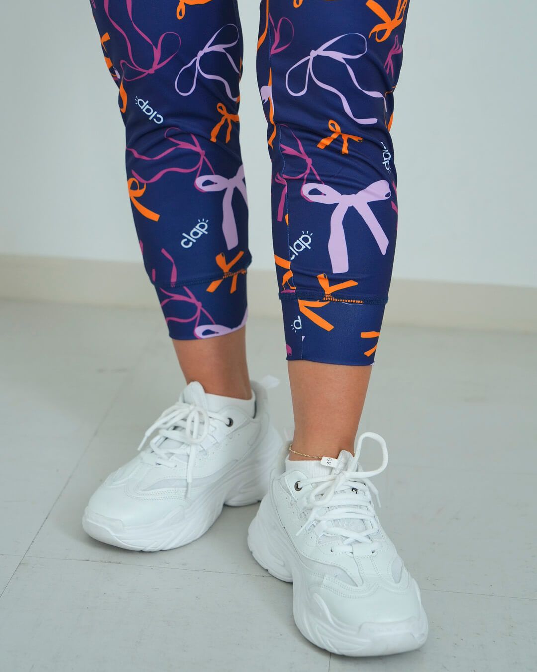 クロップドパンツ 柄