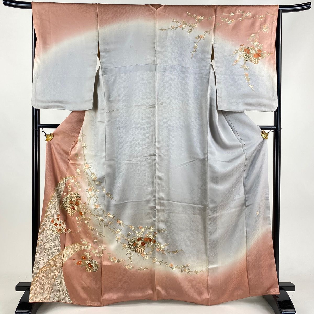 訪問着 身丈165cm 裄丈67cm M 袷 吾妻徳穂 落款 花籠 波頭 刺繍 金彩 ピンク 正絹 名品