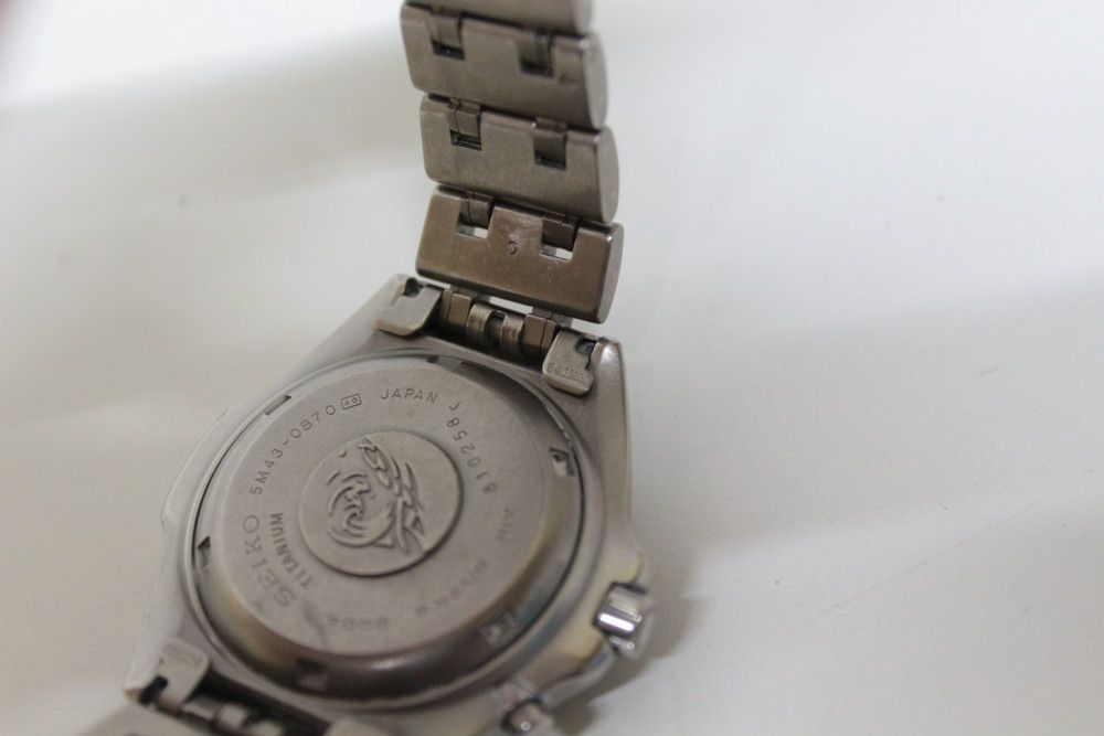 SEIKOAGS 5M43-0B70ダイバーズウォッチTITANIUMSCUBA Seiko AGS 'Grey Ghost' 5M43-0B70 – Studio Tokei