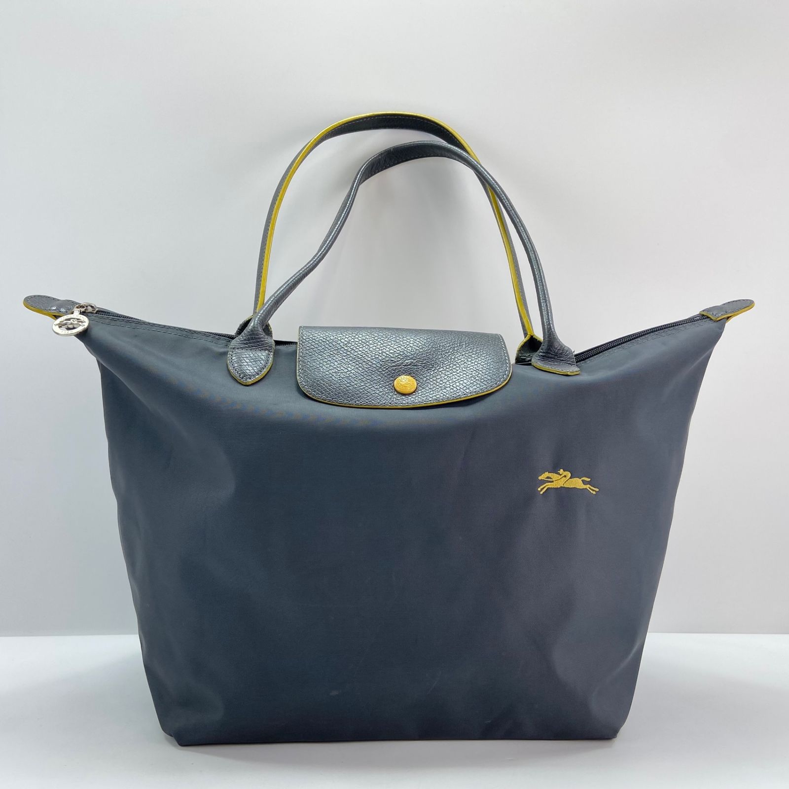 【底板付　美品】　ロンシャン　プレアージュ　M グレー ロンシャン プリアージュ M グレー - メルカリ