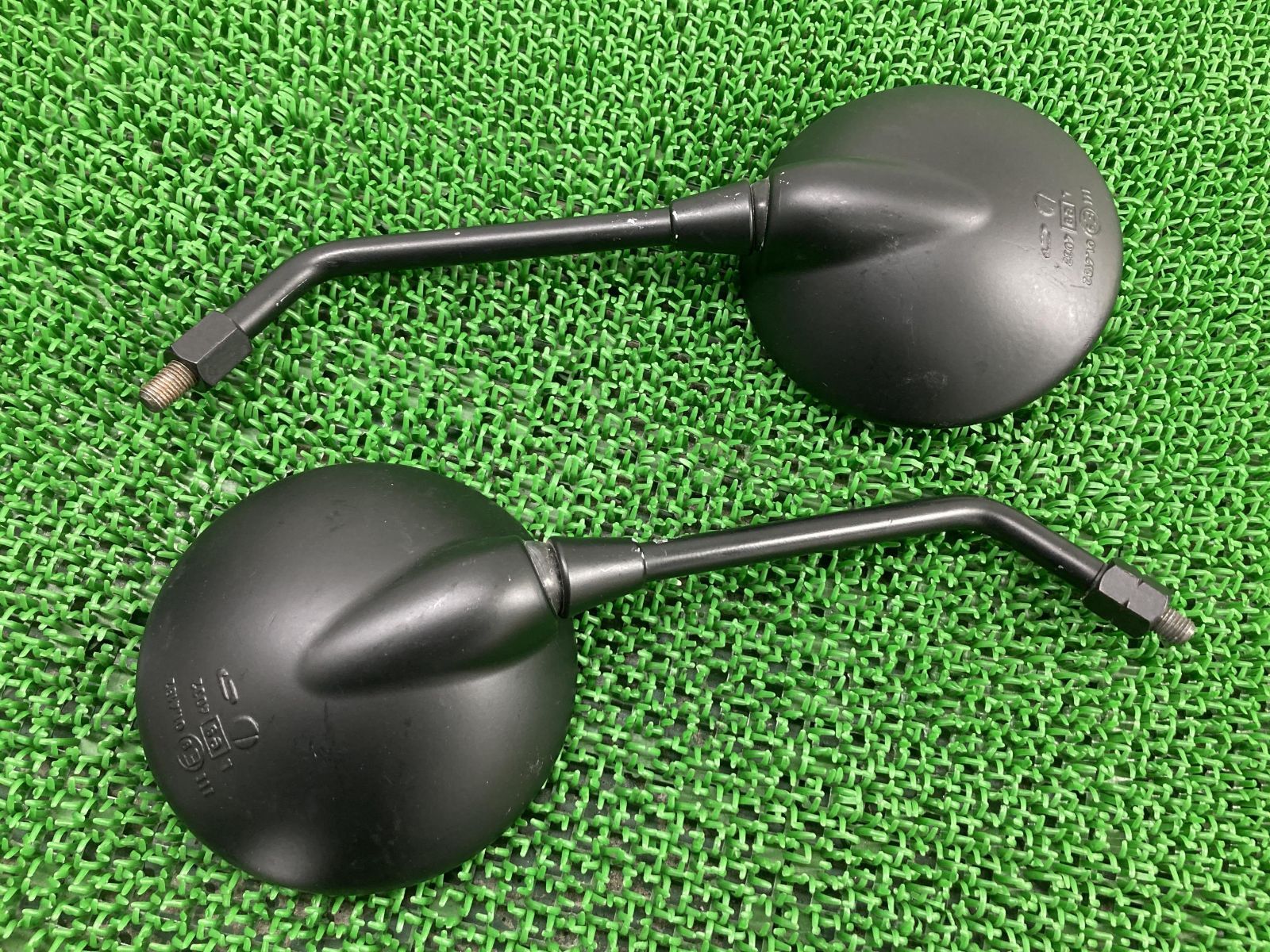 M900 ミラー 左右 01.4182 ドゥカティ 純正 中古 バイク 部品 正逆10mm