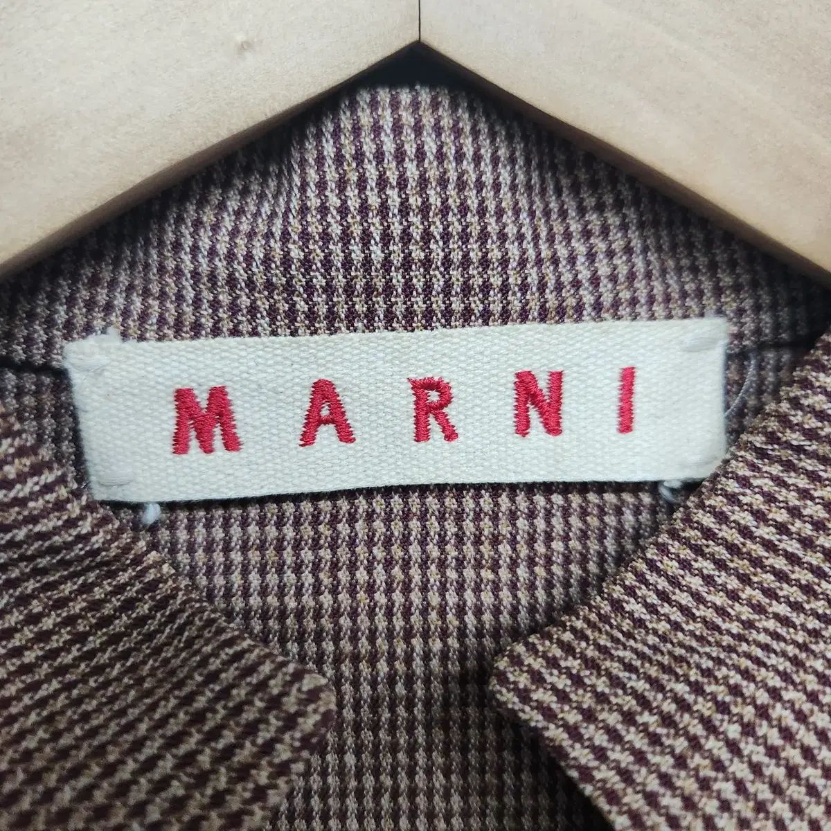 40 MARNI