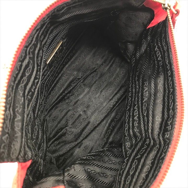 良品】プラダ チェーンショルダーバッグ 三角ロゴ キルティング