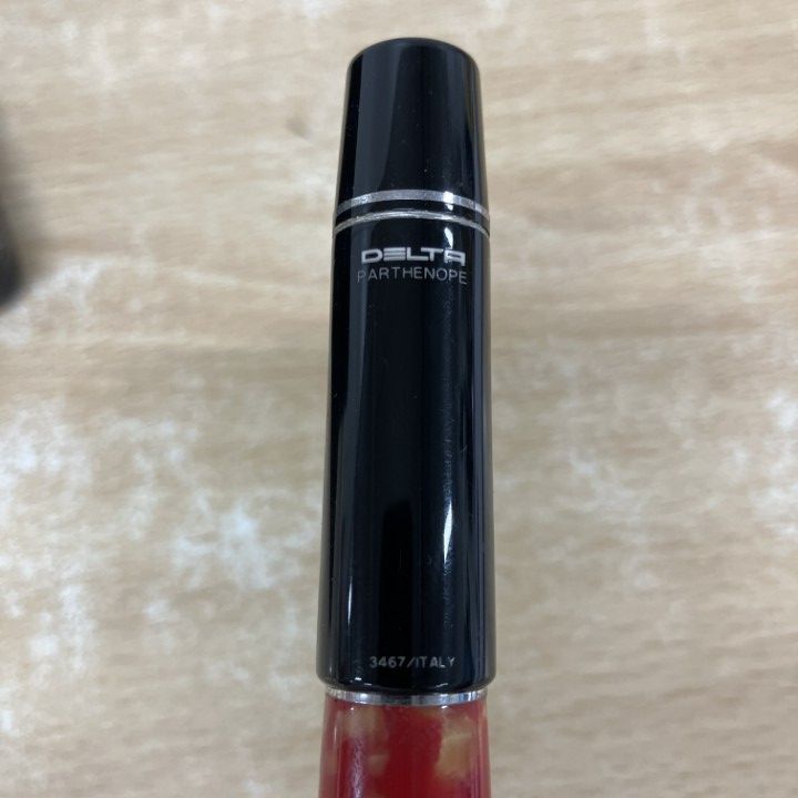 Vita|F 細字|ケース付き|A