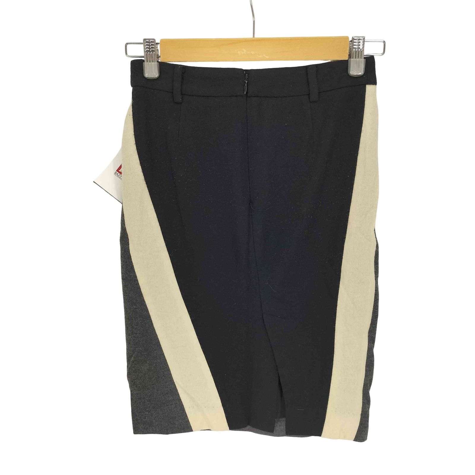 オニツカタイガー ウインドブレーカー スカート セットLサイズ オニツカタイガー ウインドブレーカー スカート セットLサイズ