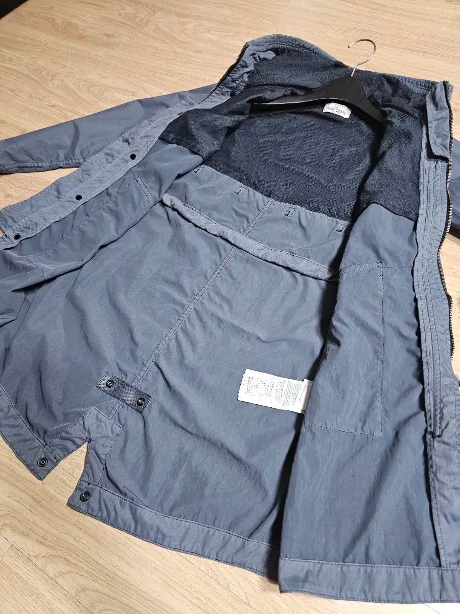 ISLAND ストーンアイランド