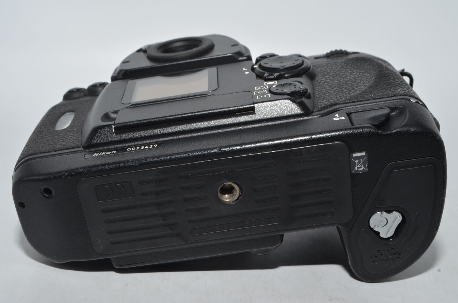 一眼レフカメラ F