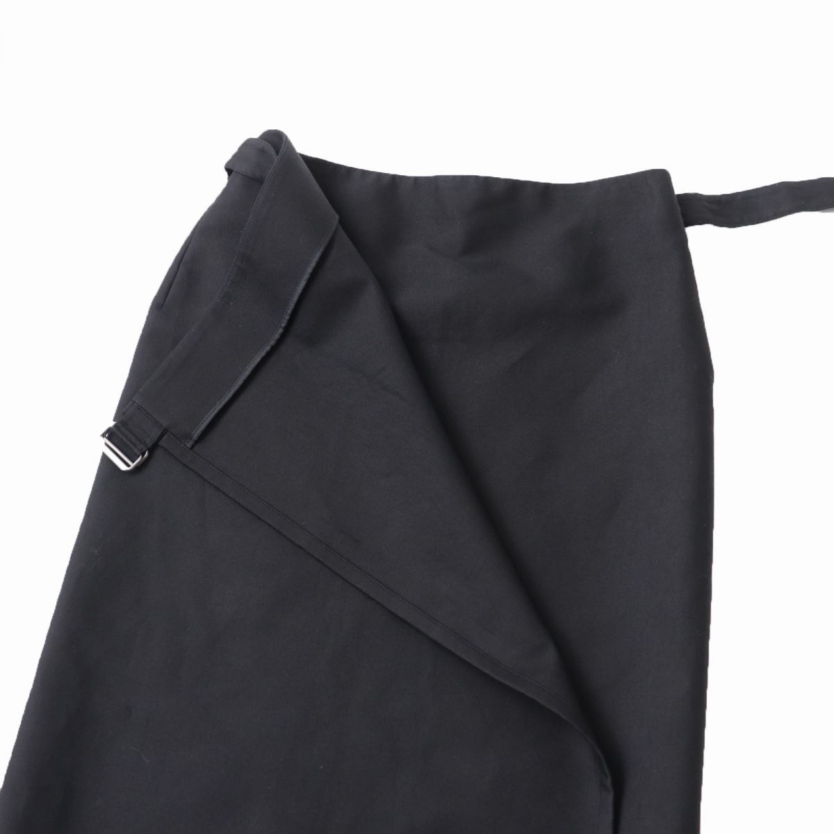 エルメス　黒 巻きスカートひざ丈　美品 エルメス 黒 巻きスカートひざ丈 美品 エルメス黒 巻きスカート