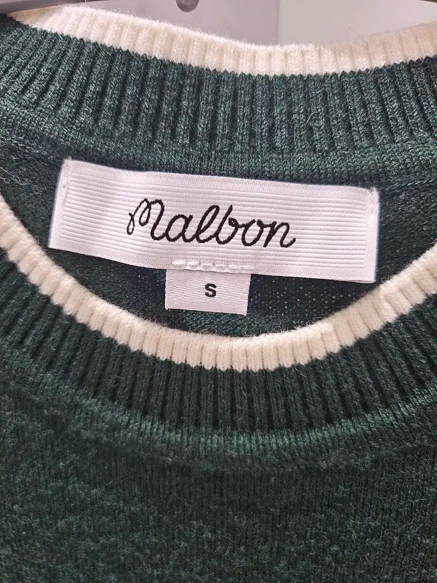 Malbon マルボン ゴルフウェア レディース ニットベスト 夏服 サイズS Malbon マルボン ゴルフウェア レディース ニットベスト 夏服 サイズS