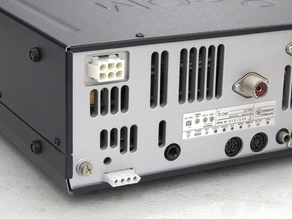 144MHzオールモードトランシーバー 100W