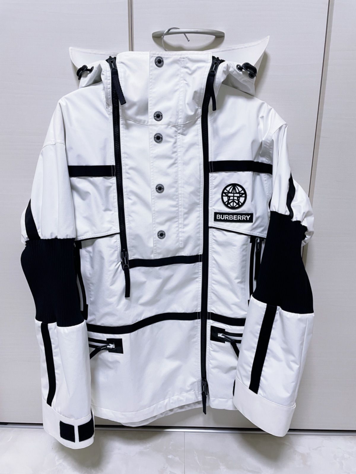 Burberry バーバリー テクニカルジャケット ブルゾン4559348