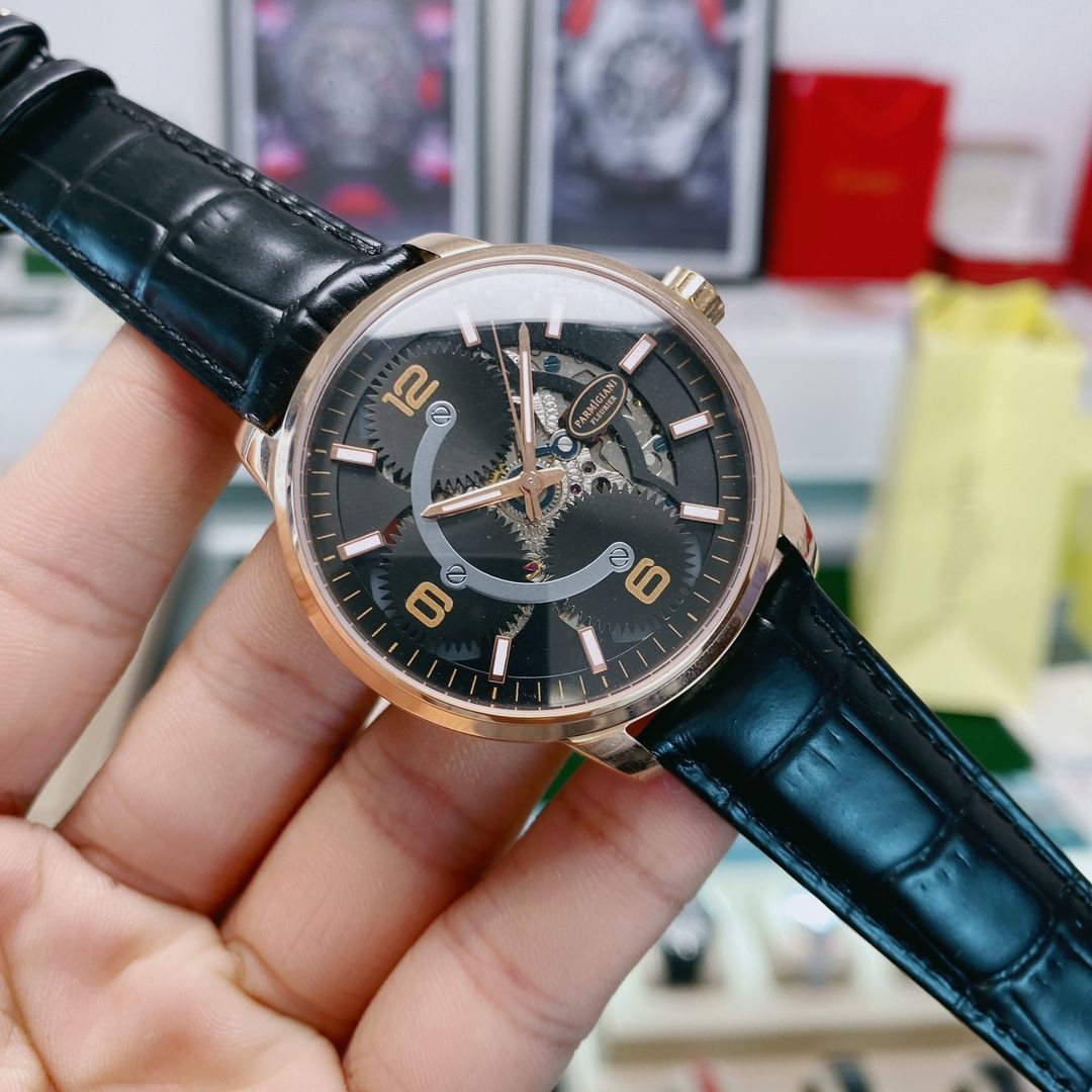 今日 パルミジャーニ PARMIGIANI 腕時計